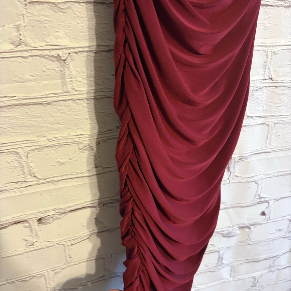 Windsor Ruched Midi Bodycon Dress - Picture 10 of 11